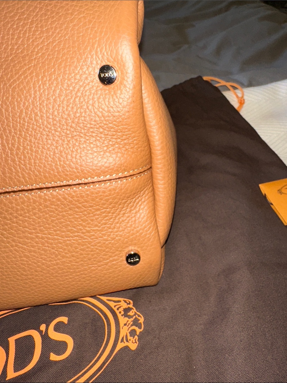 Tod's Tan & Brown Leather Tote Medium - Brown and Burgandy - Picture 9 of 14